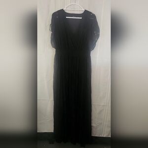Elegant Black Maxi Dress